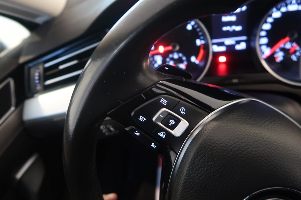 VW Passat 2,0 TDi 150 Comfortline Premium Variant DSG 5d