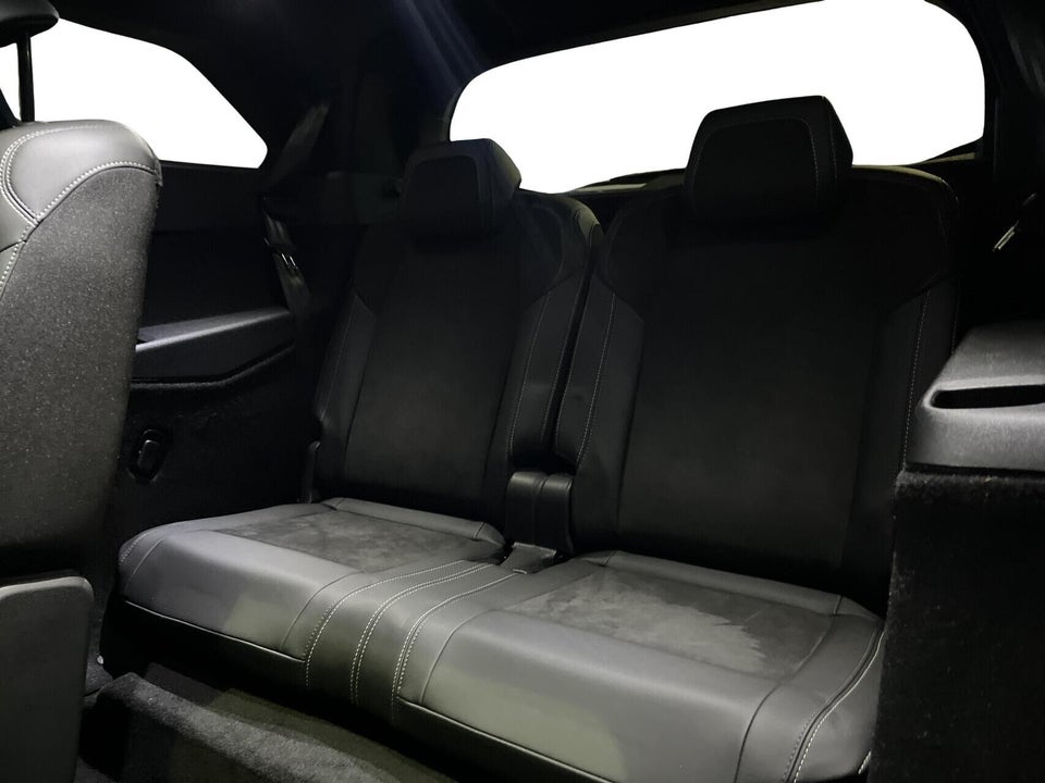 Peugeot e-5008 77 GT Pack 7prs 5d