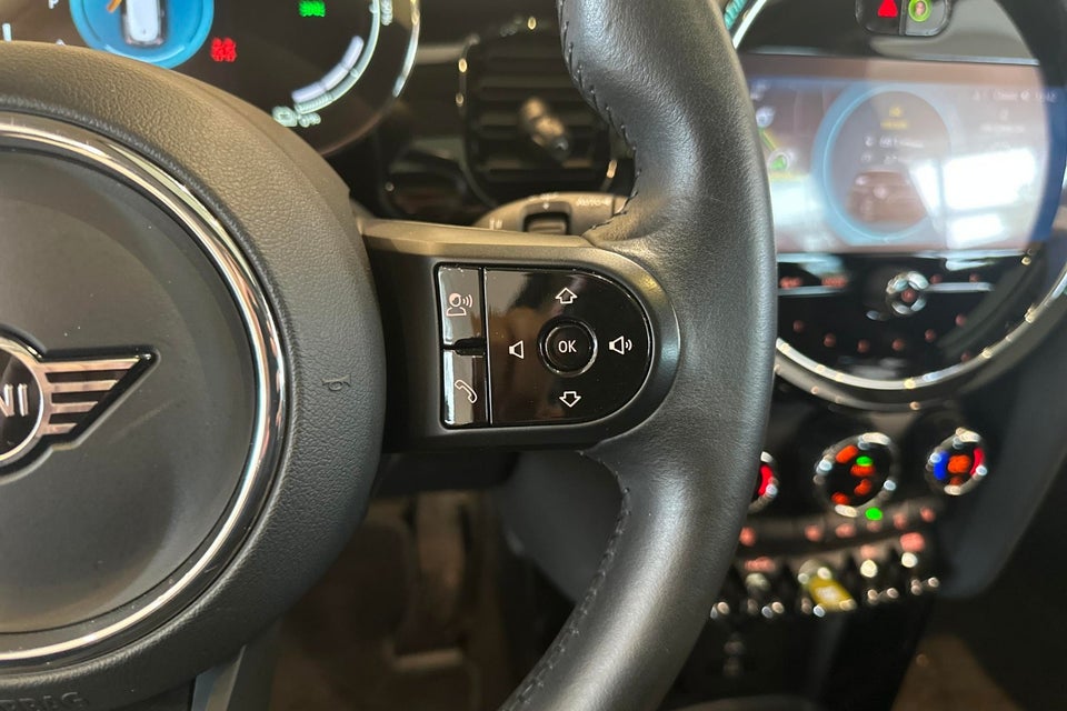 MINI Cooper SE Edition Premium Plus 3d