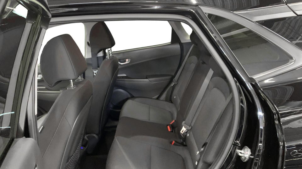 Hyundai Kona 39 EV Select 5d