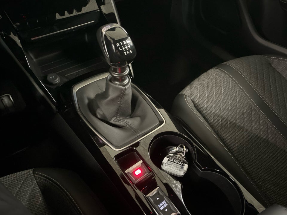 Peugeot 2008 1,2 PureTech 100 Allure 5d