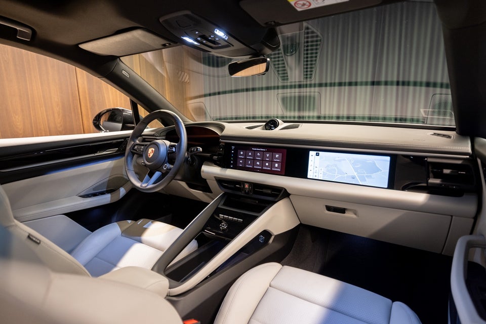 Porsche Macan 4 5d