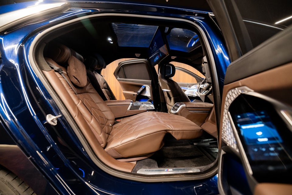 BMW i7 xDrive60 M-Sport 4d
