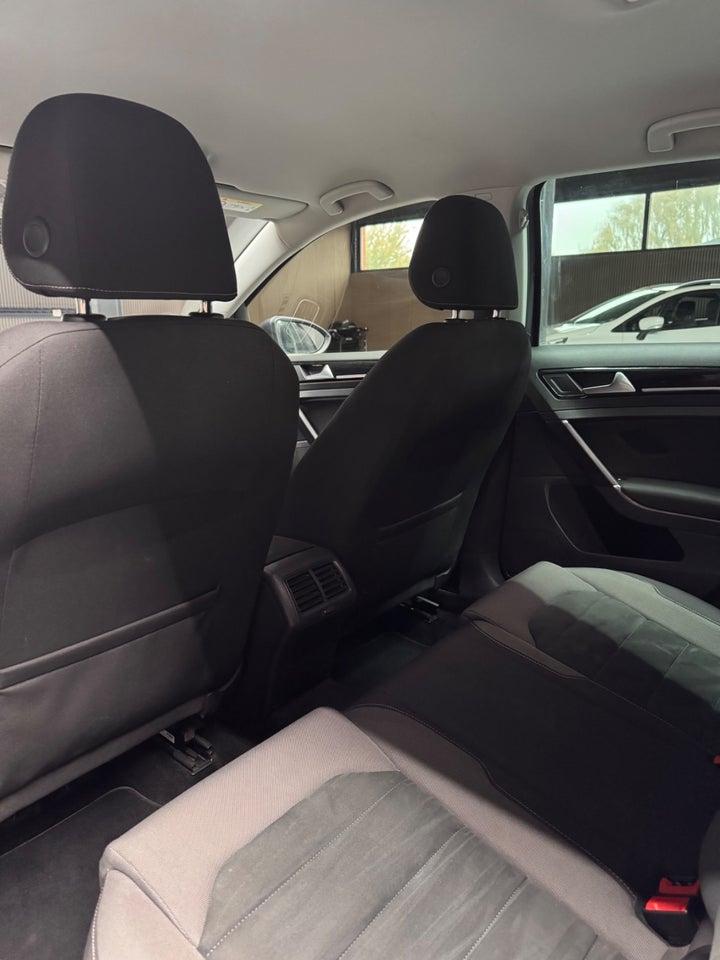 VW Golf VII 1,4 TSi 150 Highline Variant DSG 5d