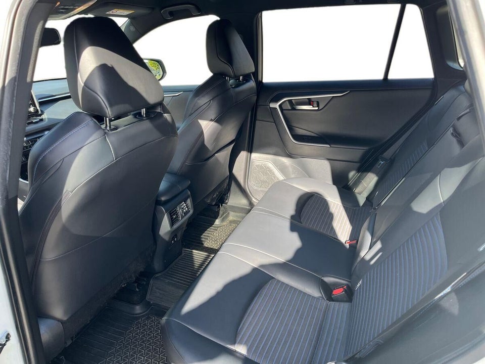 Toyota RAV4 2,5 Hybrid H3 Style MDS 5d