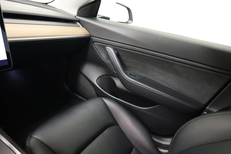 Tesla Model 3 Performance AWD 4d