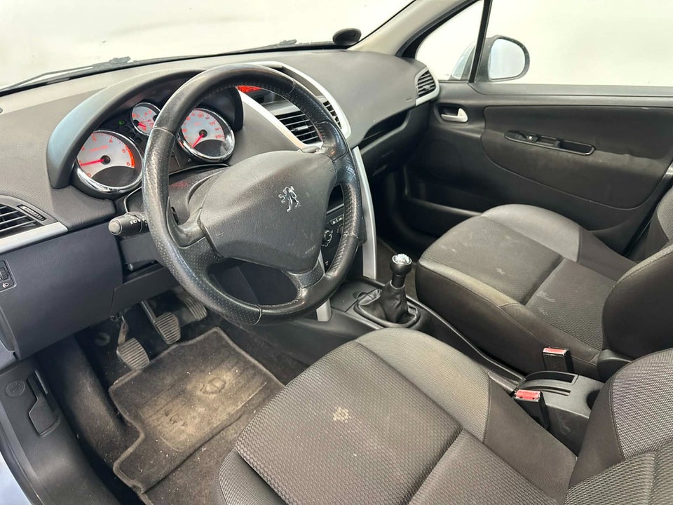 Peugeot 207 1,4 HDi 70 Active 5d
