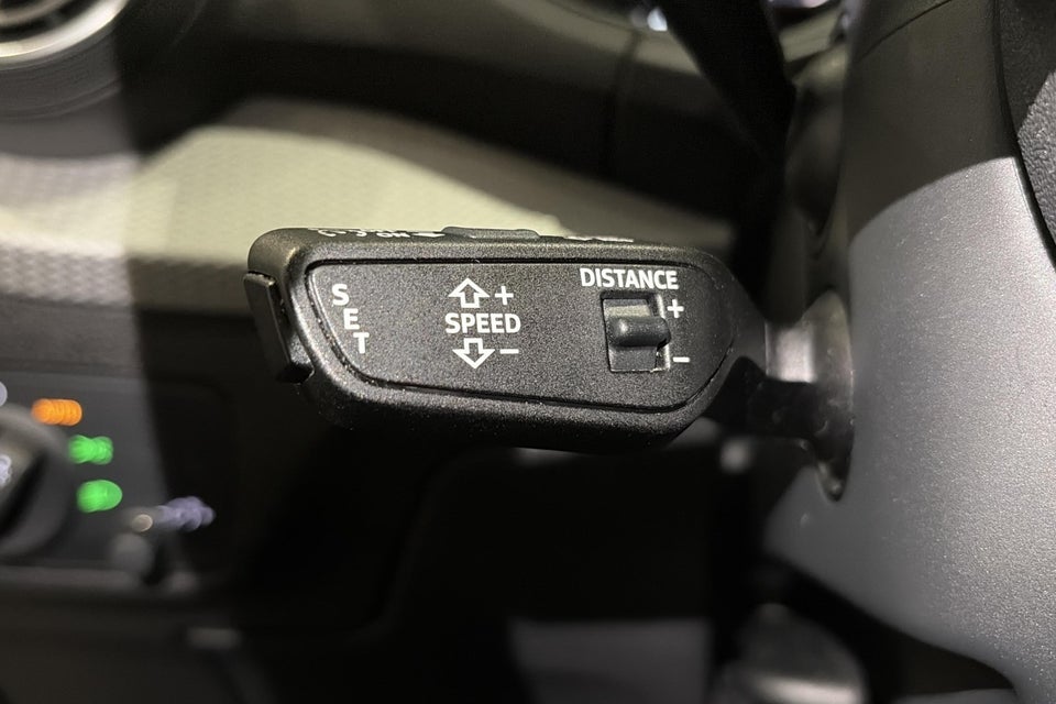 Audi Q2 35 TFSi Prestige S-tr. 5d