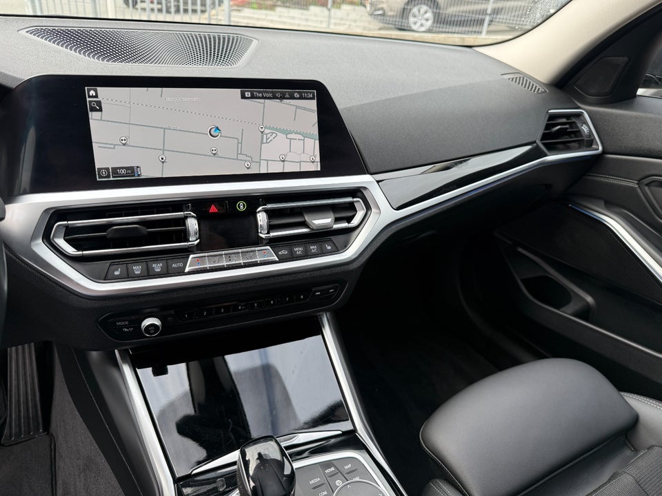 BMW 330e 2,0 Touring Sport Line aut. 5d