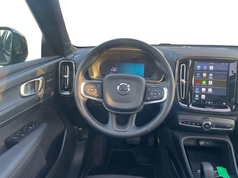 Volvo EX40 Extended Range Black Edition 5d