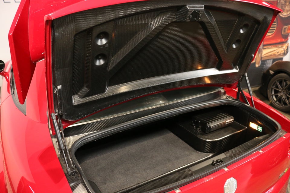 MG SV-R 5,0 V8 Coupé aut. 2d