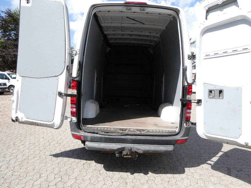 Mercedes Sprinter 316 2,2 CDi R2 Kassevogn 5d