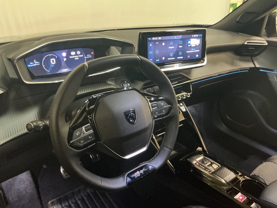 Peugeot e-2008 54 GT 5d