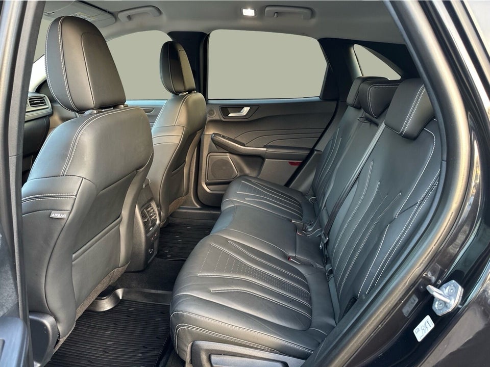 Ford Kuga 2,5 PHEV Vignale CVT 5d