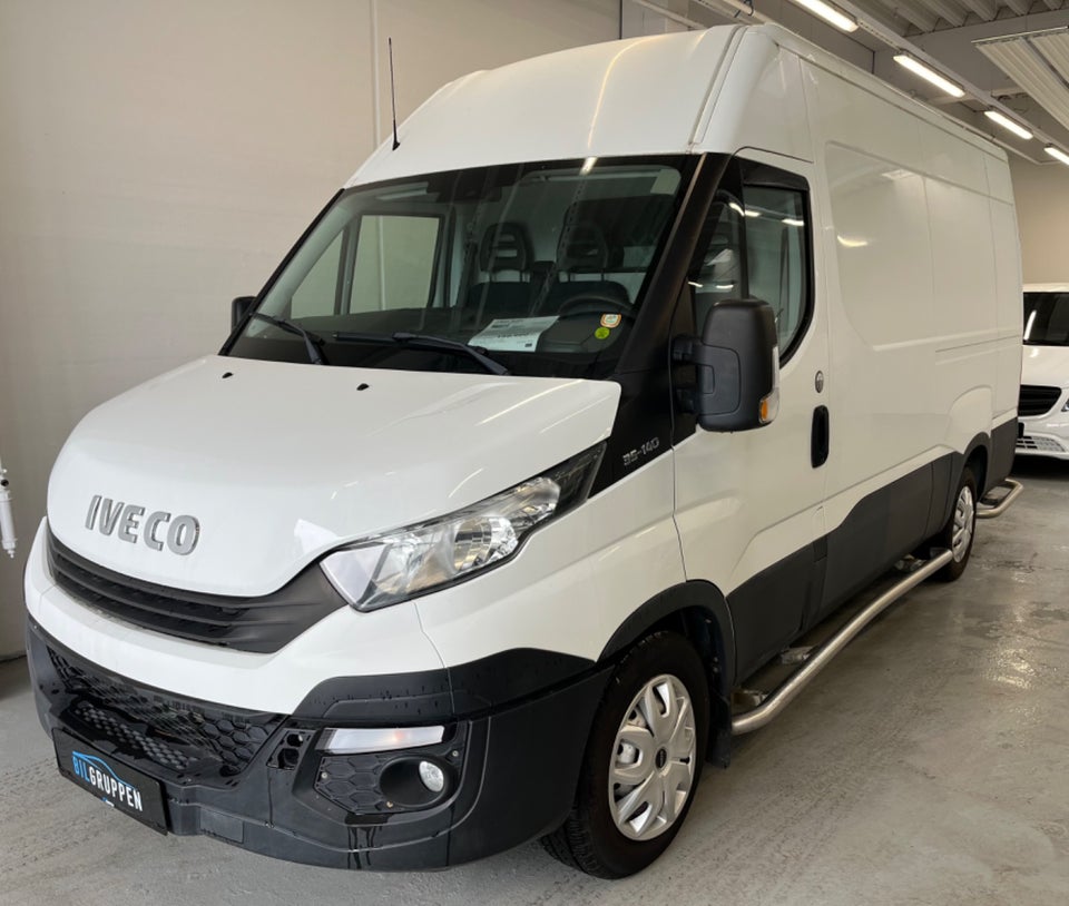 Iveco Daily 2,3 35S14 12m³ Van