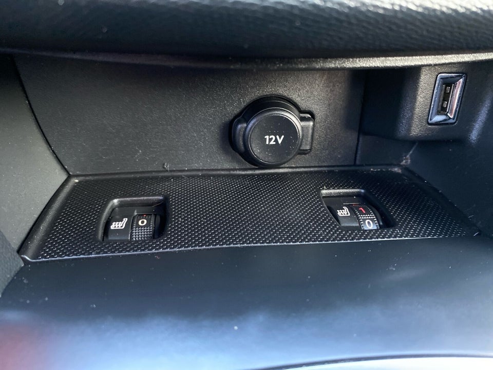 Peugeot 308 1,5 BlueHDi 130 Selection Sky SW 5d