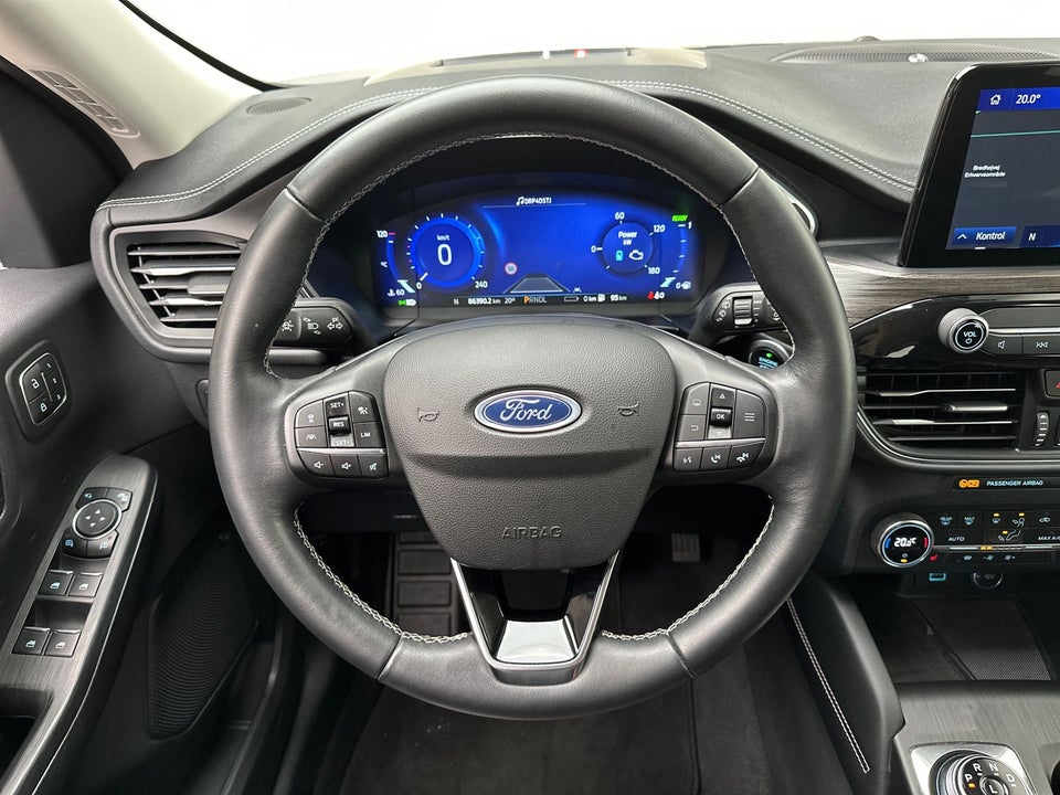 Ford Kuga 2,5 PHEV Vignale CVT 5d