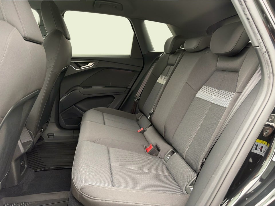 Audi Q4 e-tron 40 Attitude 5d