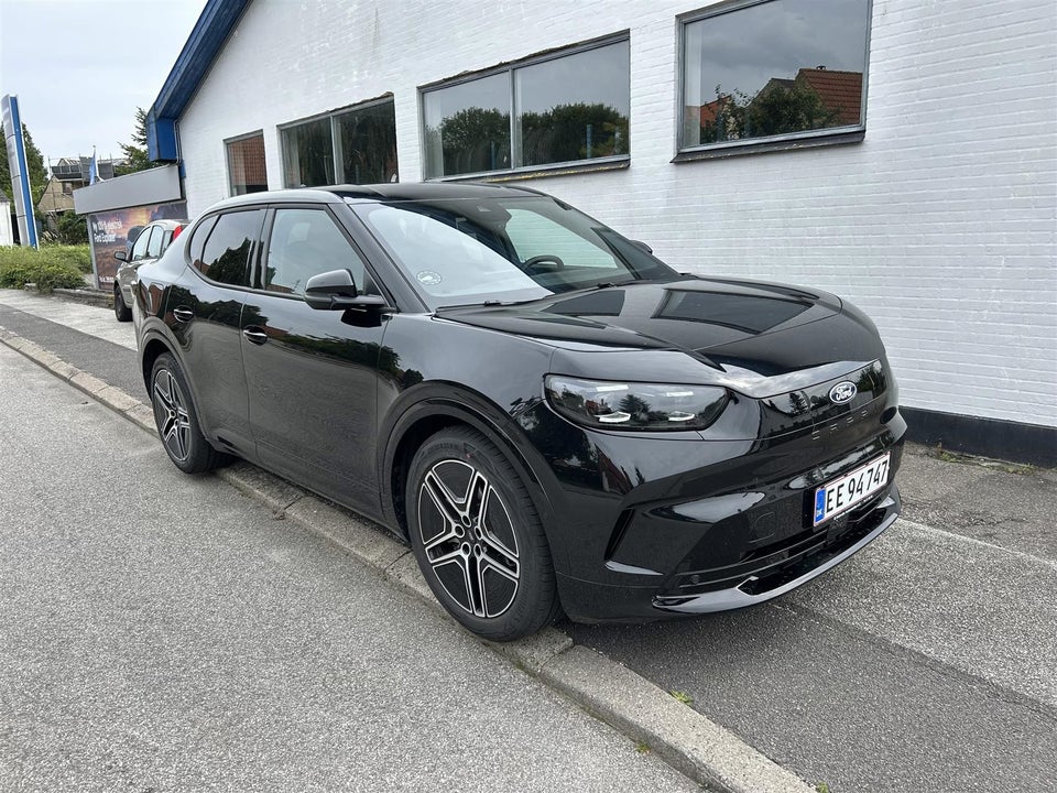 Ford Capri 82 Premium Extended Range 5d