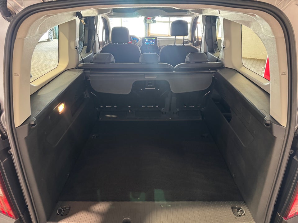 Peugeot e-Rifter 50 Active Pack L2 5d