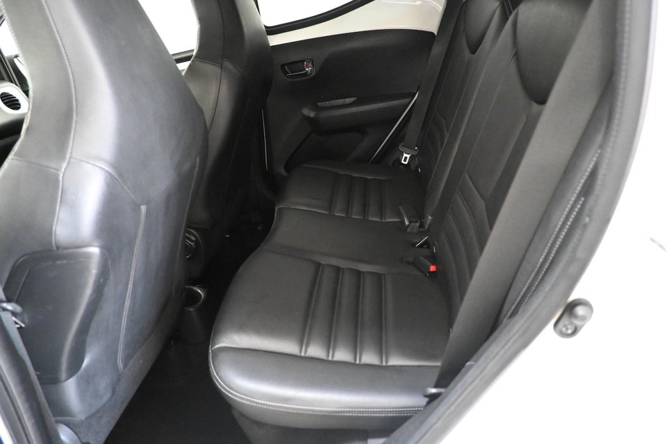 Toyota Aygo 1,0 VVT-i x-cellence Connect 5d