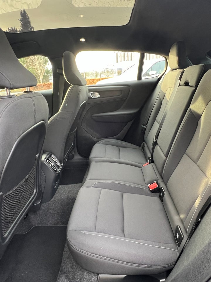 Volvo EC40 Extended Range Black Edition Ultra 5d