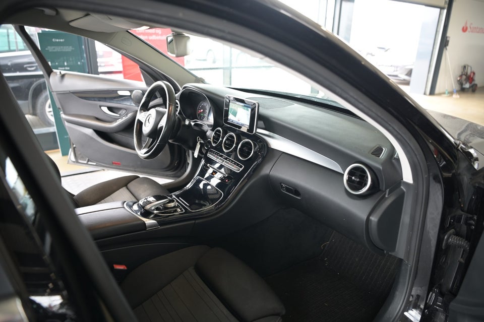 Mercedes C220 d 2,2 Business stc. aut. 5d