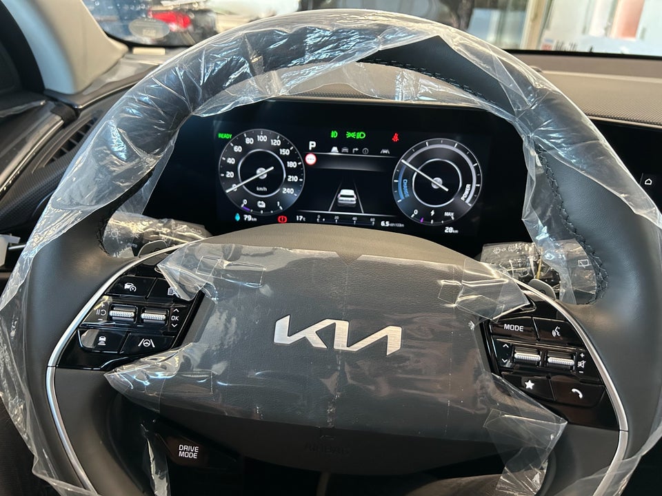 Kia Niro 64 EV Upgrade 5d