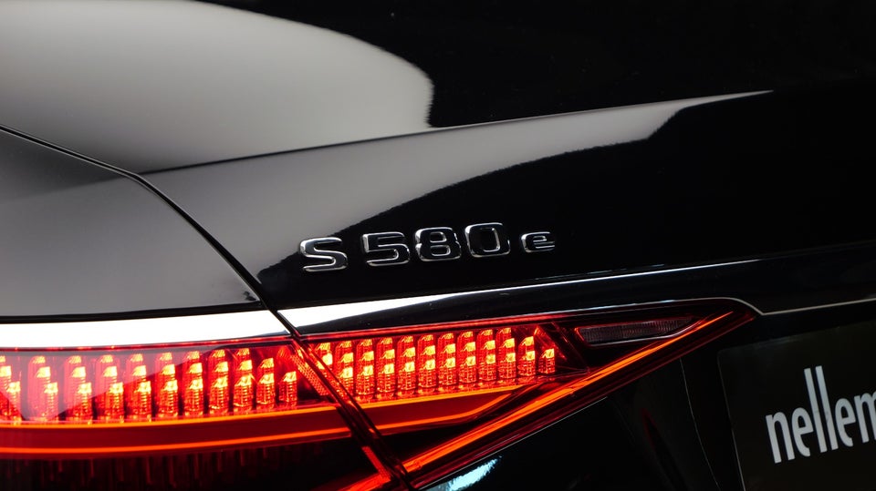 Mercedes S580 e 3,0 AMG Line aut. 4d