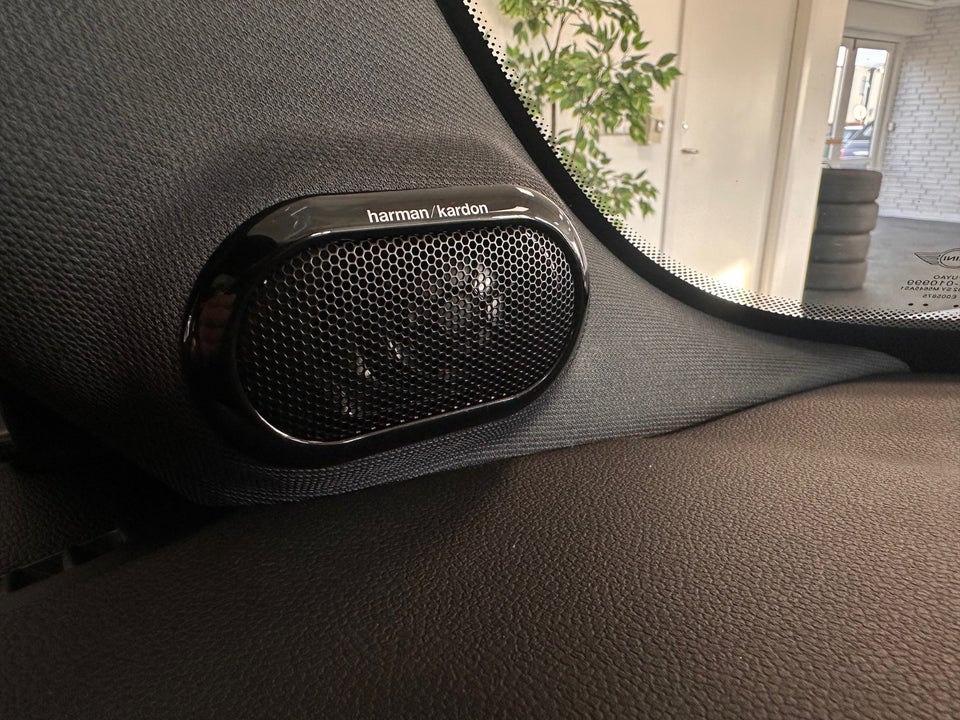 MINI Cooper SE Maximise 3d