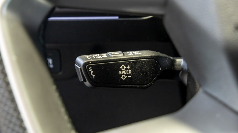 Audi Q4 e-tron 40 S-line 5d