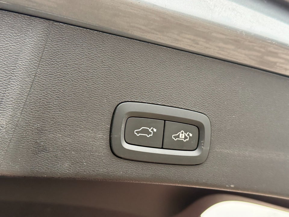 Volvo XC40 P6 ReCharge Ultimate 5d