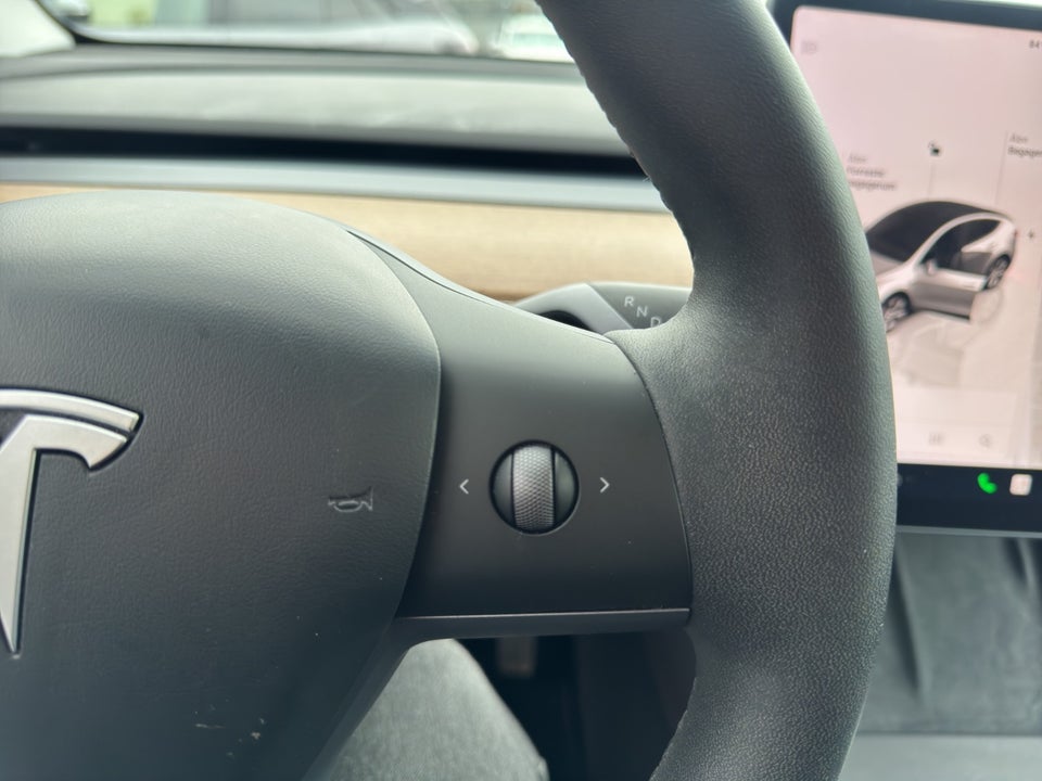 Tesla Model Y RWD 5d