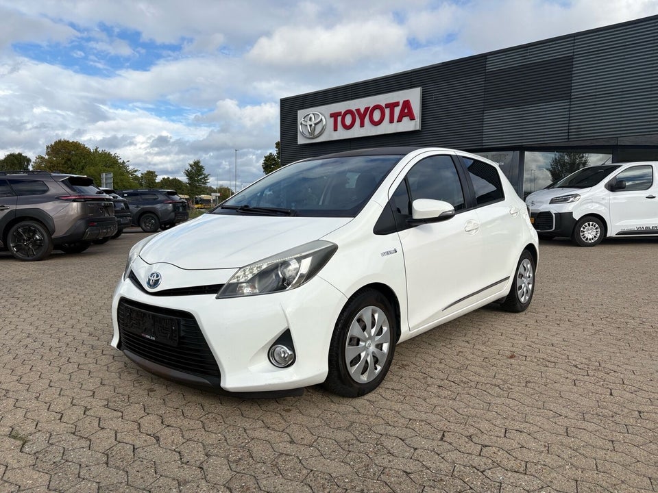 Toyota Yaris 1,5 Hybrid H3 Touch CVT 5d