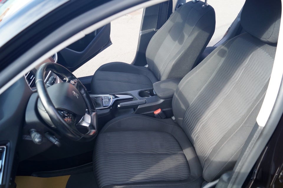 Peugeot 308 1,6 BlueHDi 120 Active SW EAT6 5d