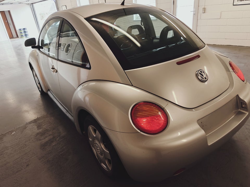 VW New Beetle 2,0 Highline 2d