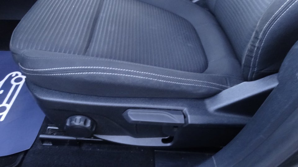 Ford Focus 1,5 EcoBlue ST-Line Business stc. aut. 5d