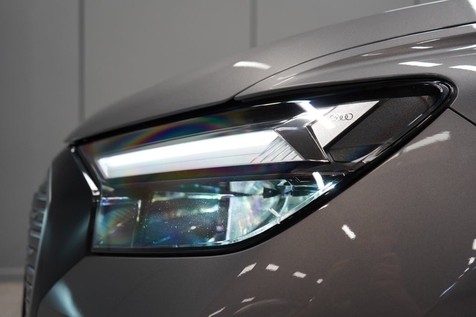 Audi Q4 e-tron 40 Advanced 5d