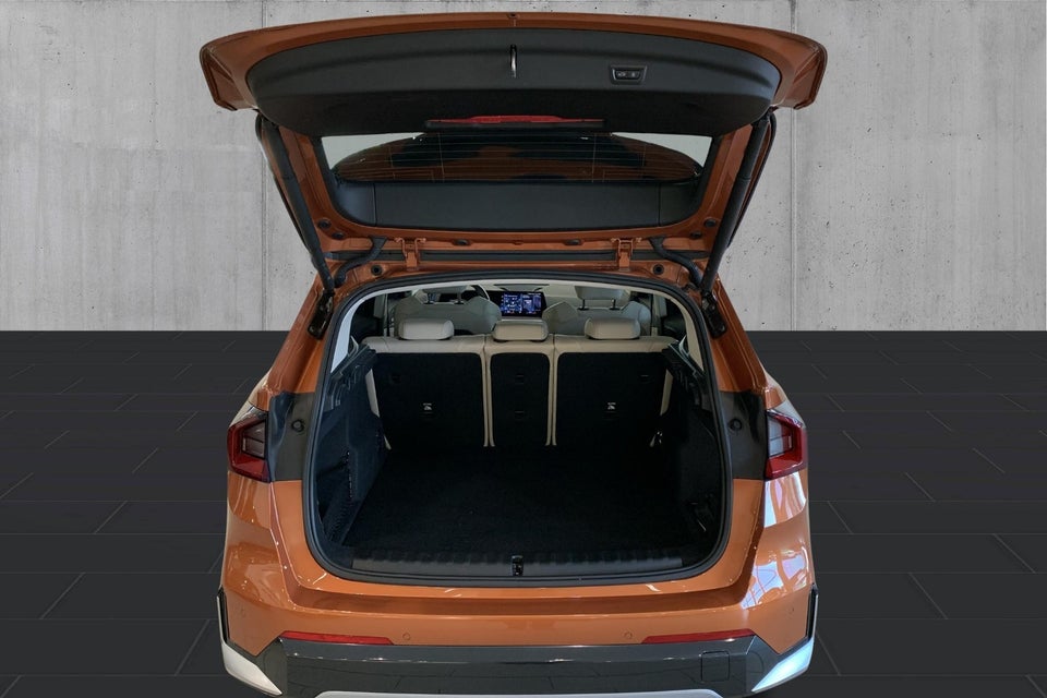 BMW iX1 xDrive30 X-Line 5d