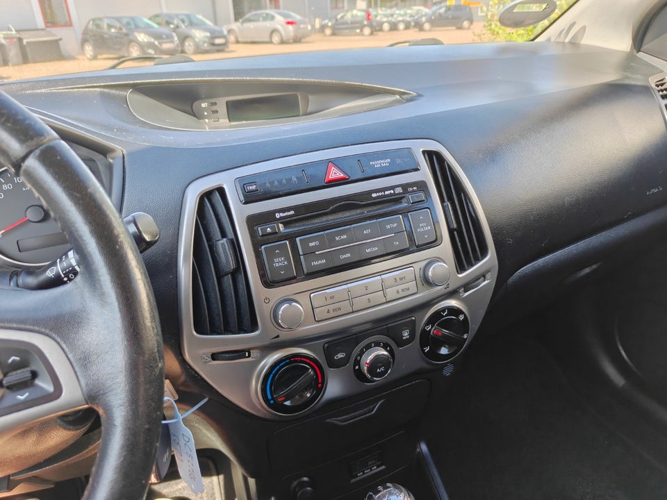 Hyundai i20 1,25 Classic XTR 5d