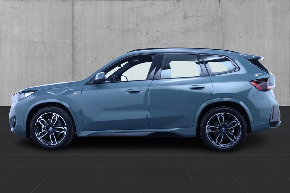 BMW iX1 eDrive20 M-Sport 5d