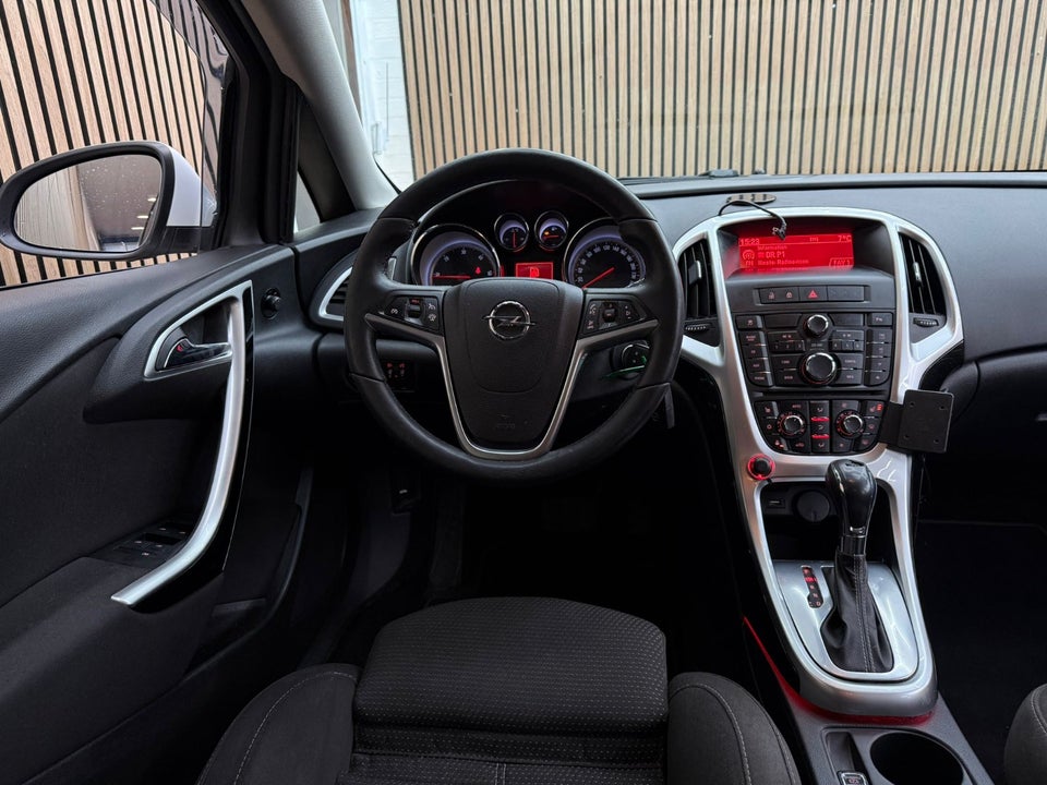 Opel Astra 2,0 CDTi 165 Sport Sports Tourer aut. 5d