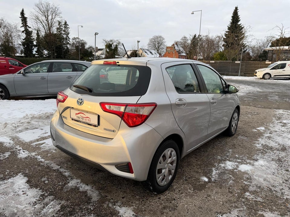 Toyota Yaris 1,5 Hybrid H2 e-CVT 5d