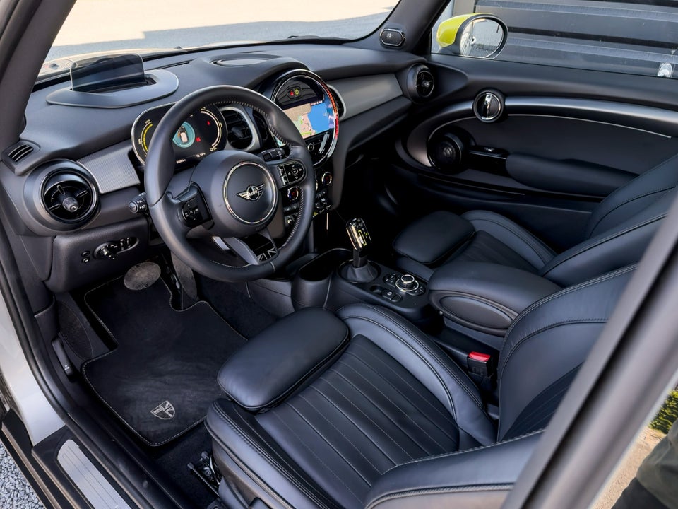 MINI Cooper SE Yours Trim 3d