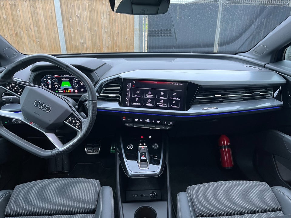 Audi Q4 e-tron 40 S-line 5d