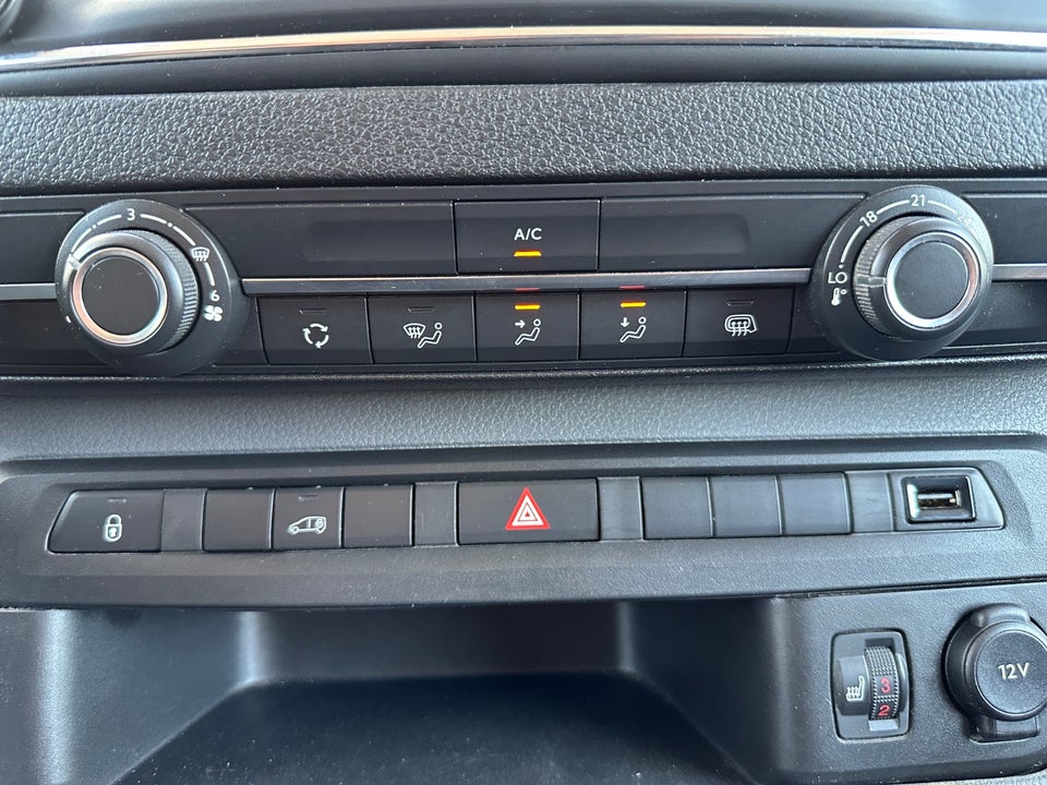 Peugeot e-Expert 75 L2 Plus Van