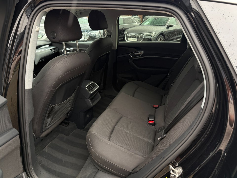 Audi e-tron 50 quattro 5d