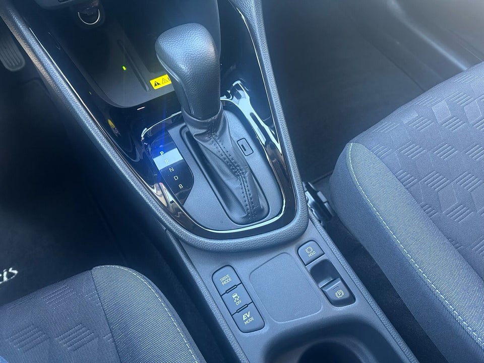 Toyota Yaris 1,5 Hybrid Style Technology e-CVT 5d