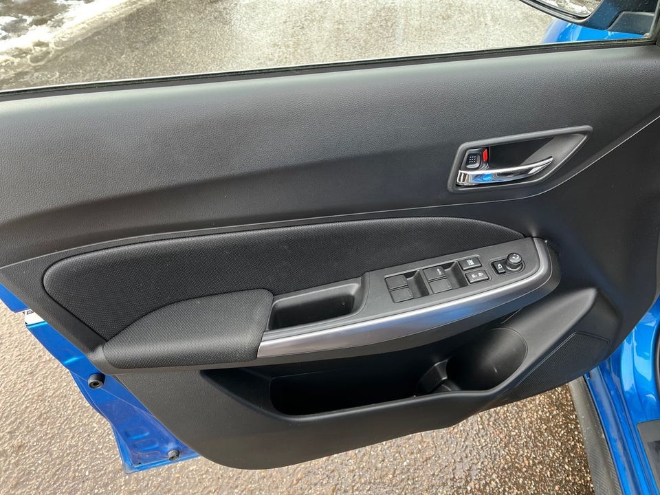 Suzuki Swift 1,2 mHybrid Exclusive CVT 5d