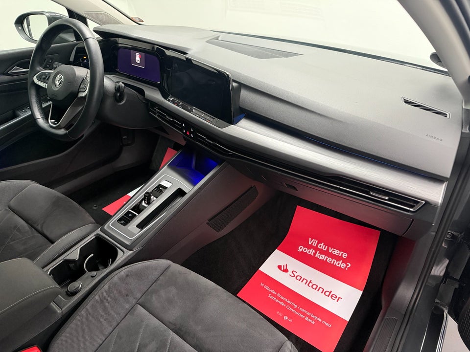 VW Golf VIII 1,4 eHybrid DSG 5d